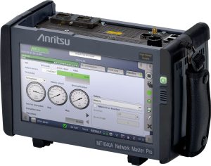 ANR465 Image MT1040a front right 1port e 2 Anritsu Enhances Network Master Pro MT1040A to Provide Support of OpenZR+