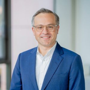 Dr. Thomas King Low Nokia’s deployments with the world’s largest IXPs reflects push for scale, reliability and automation