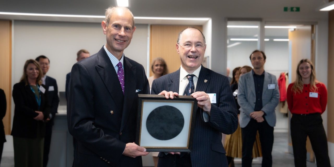 Duke of Edinburgh shines a light on silicon photonics during visit to CORNERSTONE and University of Southampton