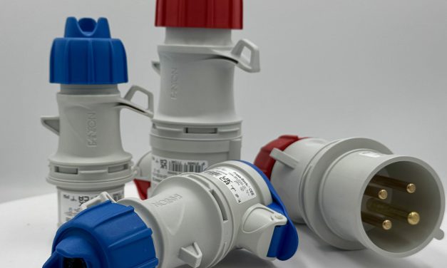 Europa launches new screwless industrial plugs and sockets range for safer and faster power connections