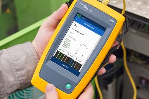 FLU043 FN LinkIQ 100 09b w Fluke Networks Announces LinkIQ-IQ - Trusted Testing for Industrial Ethernet Installation and Maintenance