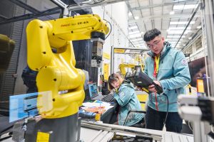 Image 3 1 1 FANUC supports government’s drive to invest in apprenticeships