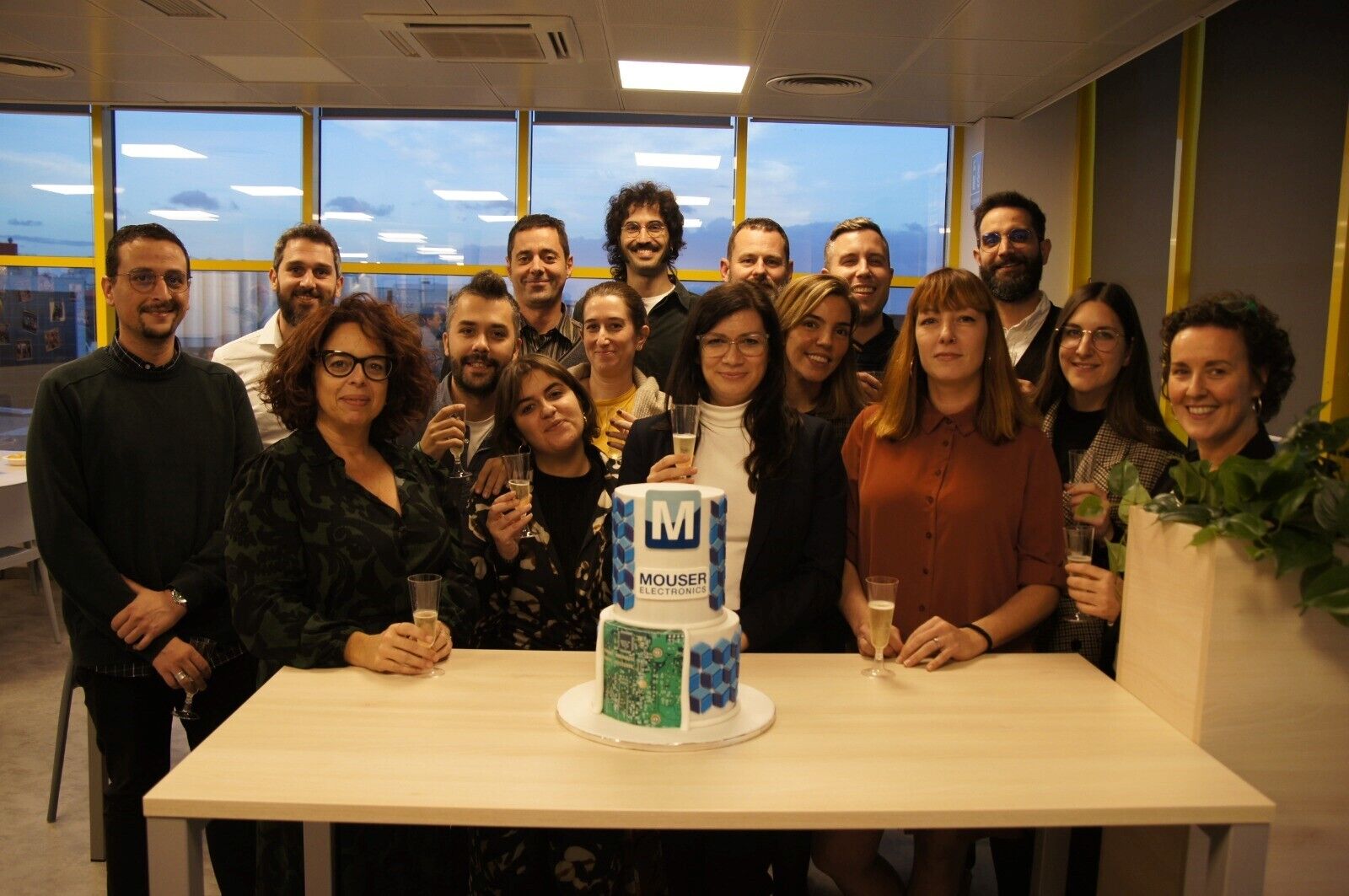 MR345ANewBarcelonaOfficeOpening Image1 Mouser Electronics Expands Localised Services in Barcelona