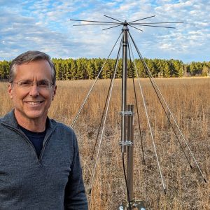 Pic2 Prof.CummerAntenna print Lightning research with 8-channel digitizer system