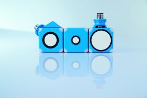 SICK UC40 Ultrasonic Sensor SICK’s Ultrasonic UC40 Set to “Click” for All-Round Uses