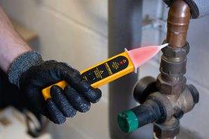 SMKIT VT7 Action 2024 04 09 Martindale 2710 STOP. No check. No contact! Martindale Electric launches new safety campaign