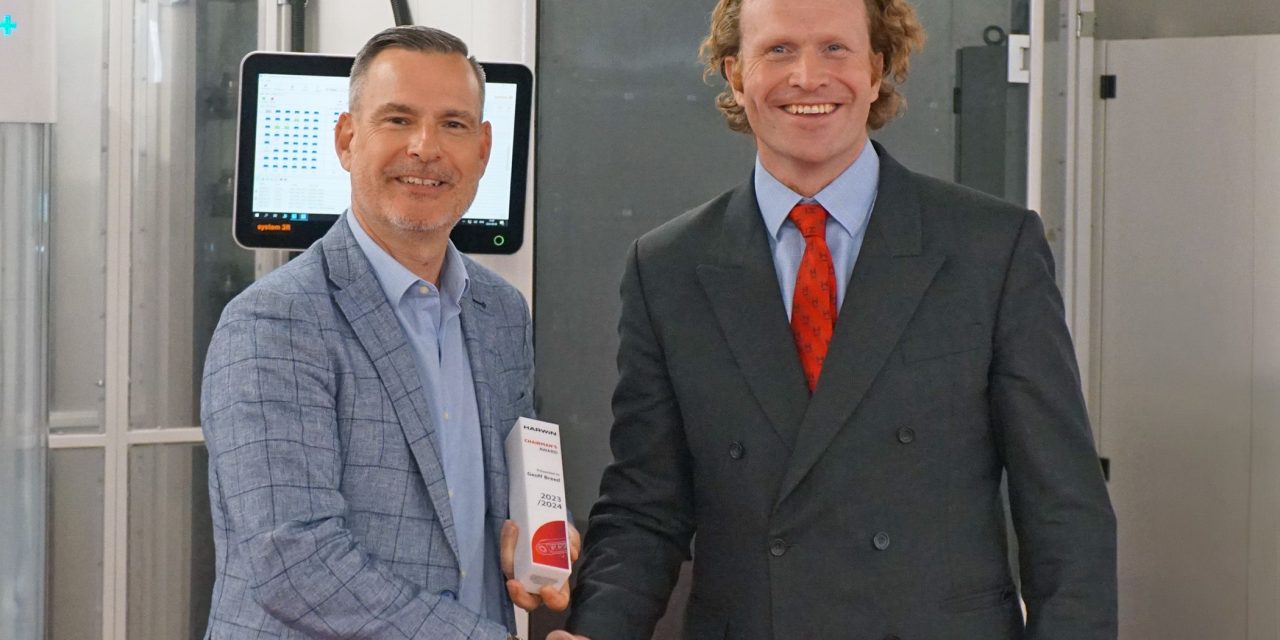 TTI’s Geoff Breed honoured with Harwin’s Chairman’s Award for distribution